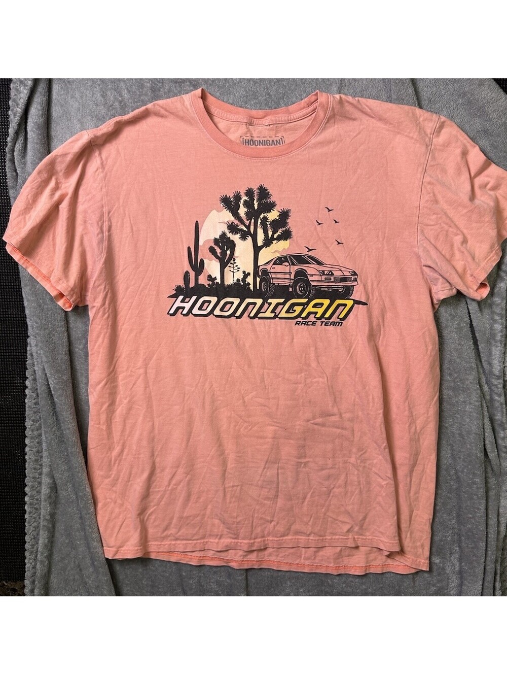 Hoonigan Race Team T Shirt Mens 2XL Pink Desert Off Road Car Racing Graphic